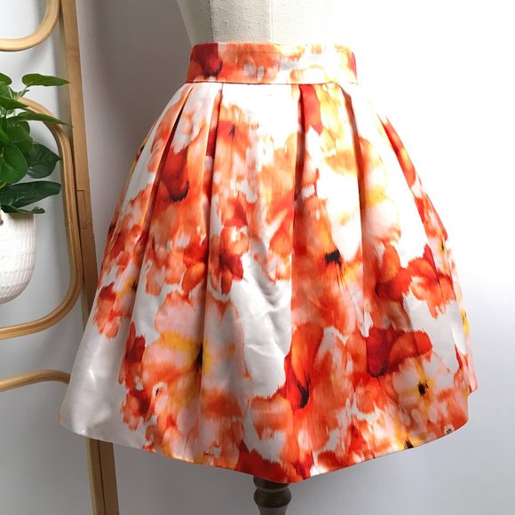 BARDOT BNWT Wall Flower Pleated Mini Skirt Floral - Picture 2 of 8